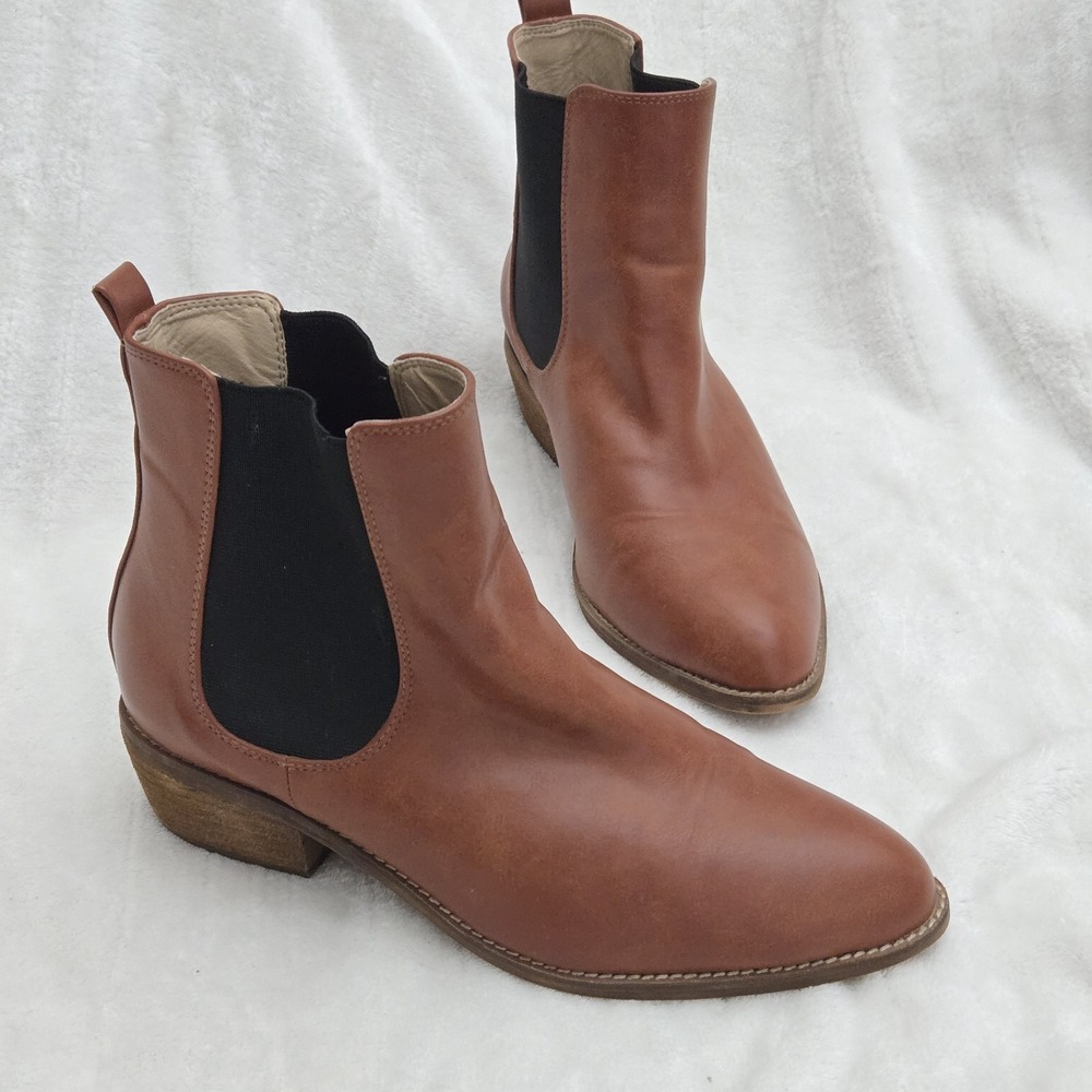A Rider Girl Women's Size 8.5 Brown Black Faux Leather Block Heel Ankle Booties